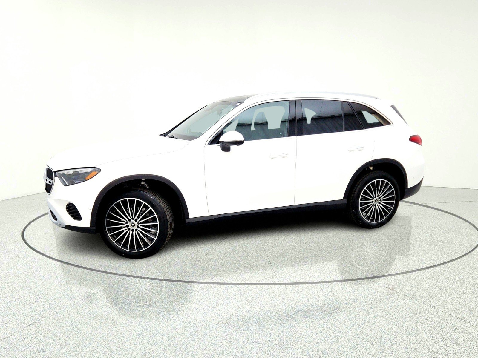 New 2026 Polar White Mercedes-Benz GLC 300 SUV image 23