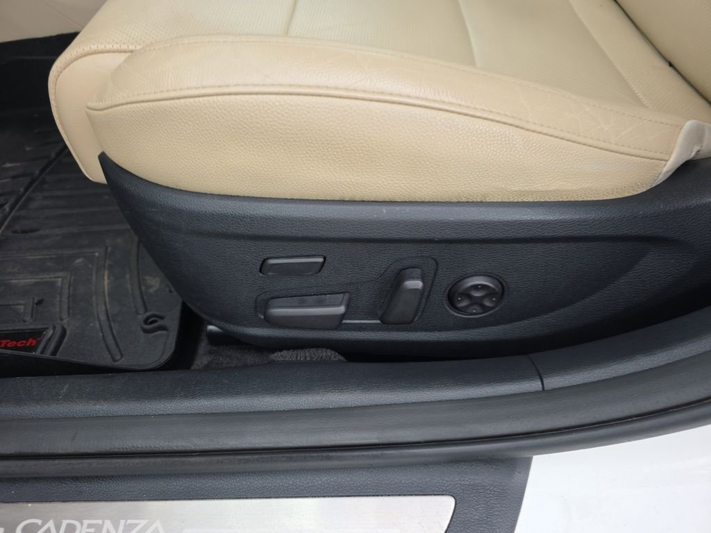 2018 Kia Cadenza Technology - Photo 13