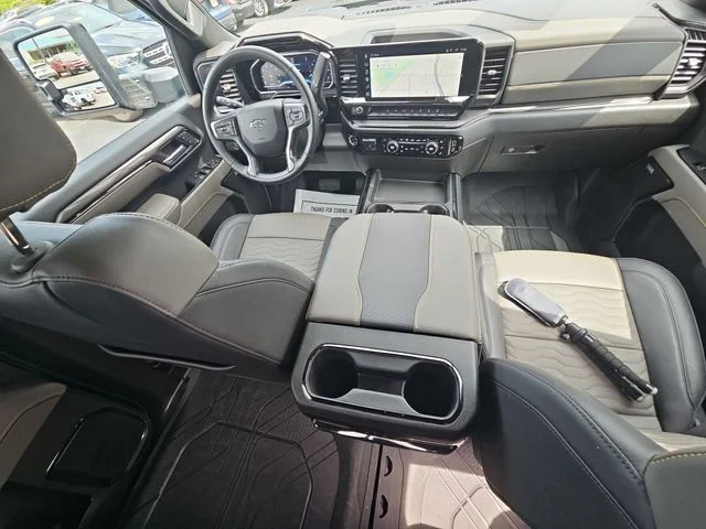 Used 2025 Gray Chevrolet ZR2 image 22