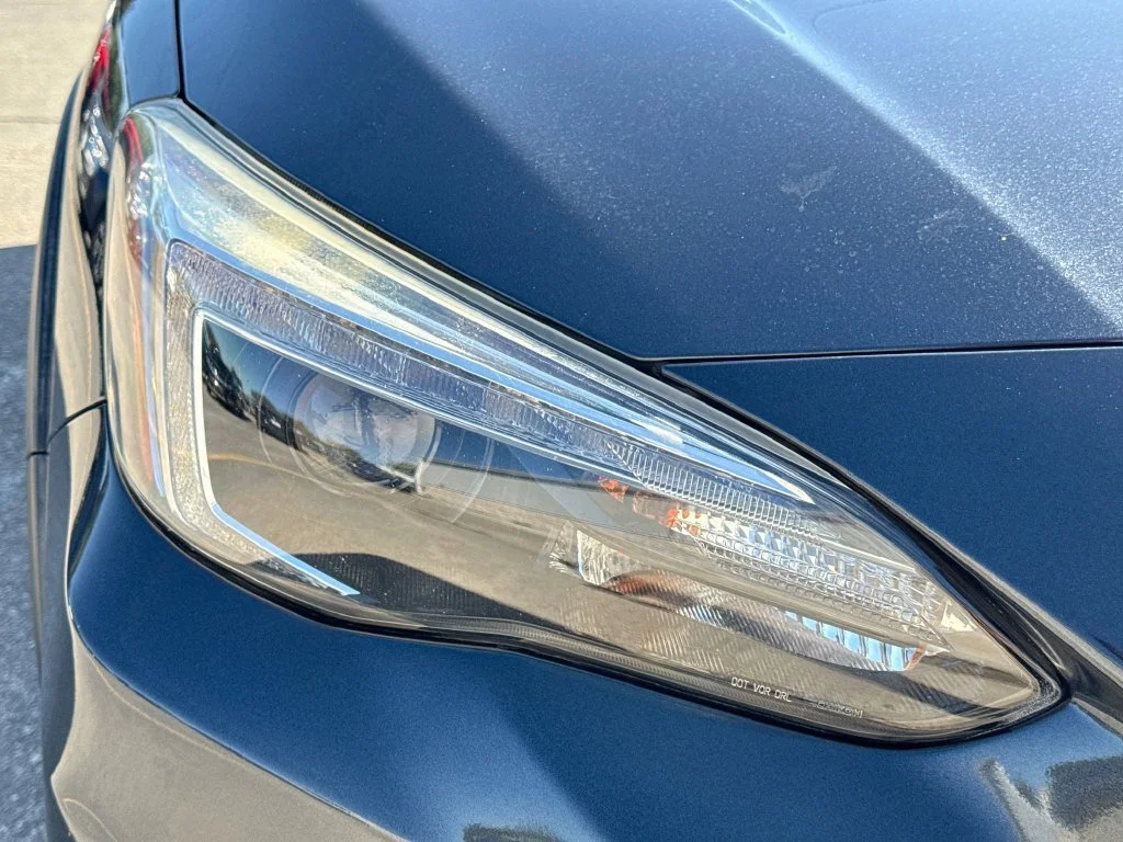 Used 2018 Gray Subaru 2.0i Limited image 36