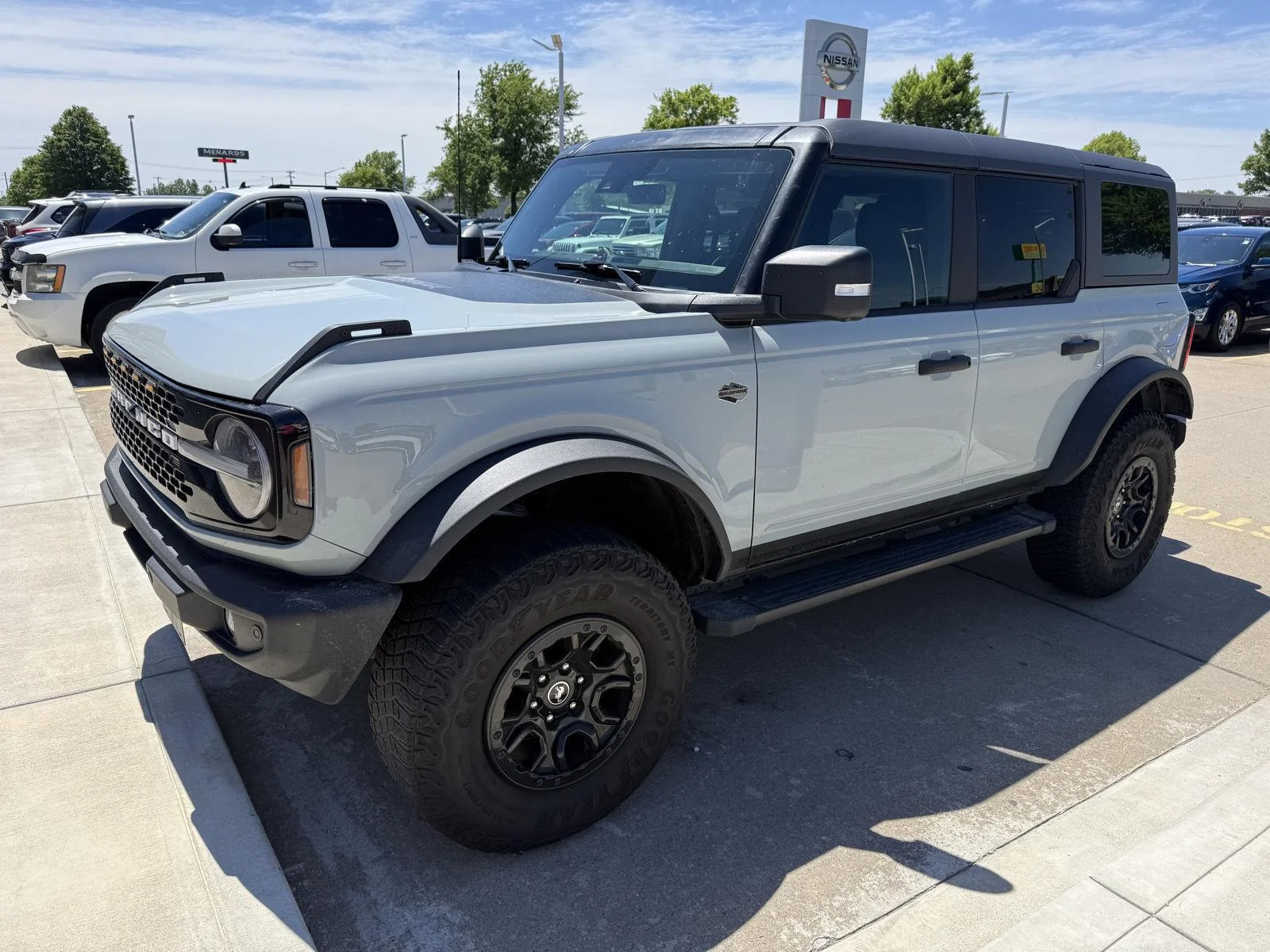 Used 2022 Cactus Gray Ford Wildtrak image 3