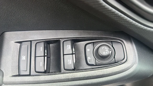 Used 2025 Green Subaru Sport image 15