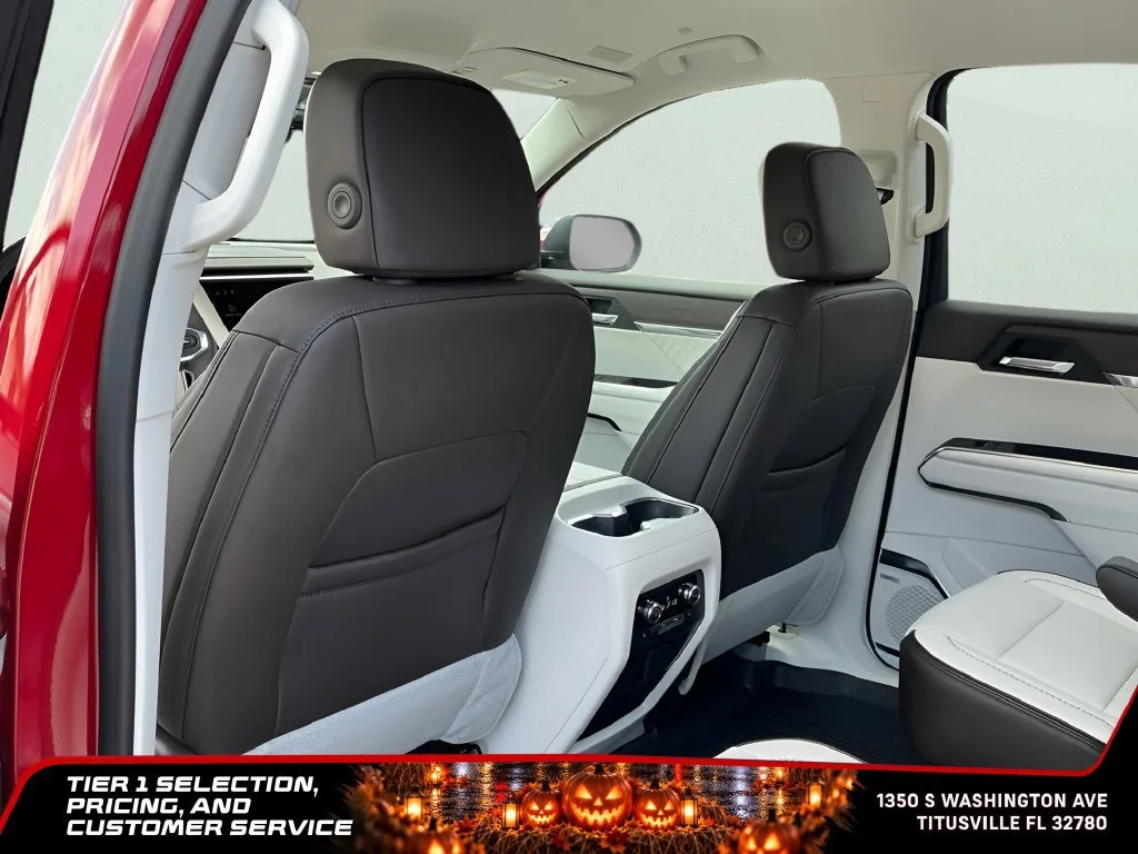 2026 GMC Acadia Denali - Photo 30