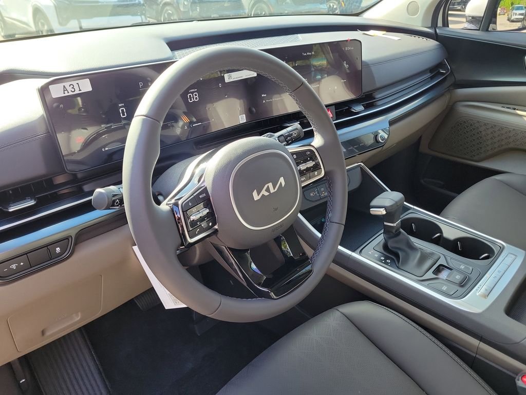 New 2026 White Kia LXS image 22