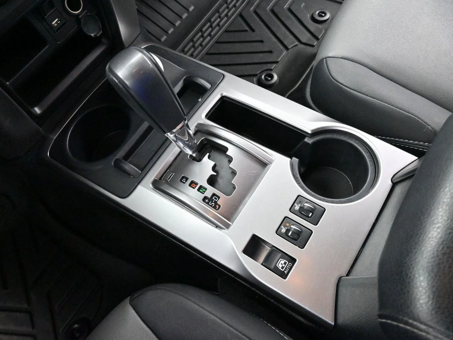 Used 2023 Midnight Black Metallic Toyota SR5 Premium image 26