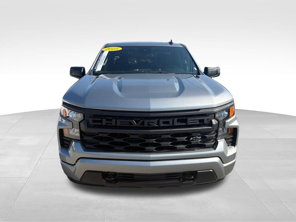 Used 2025 Gray Chevrolet Custom image 8