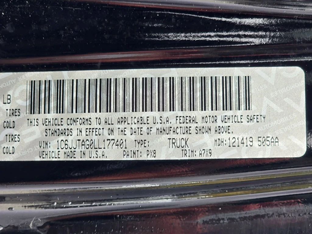 Used 2020 Black Jeep Sport image 23