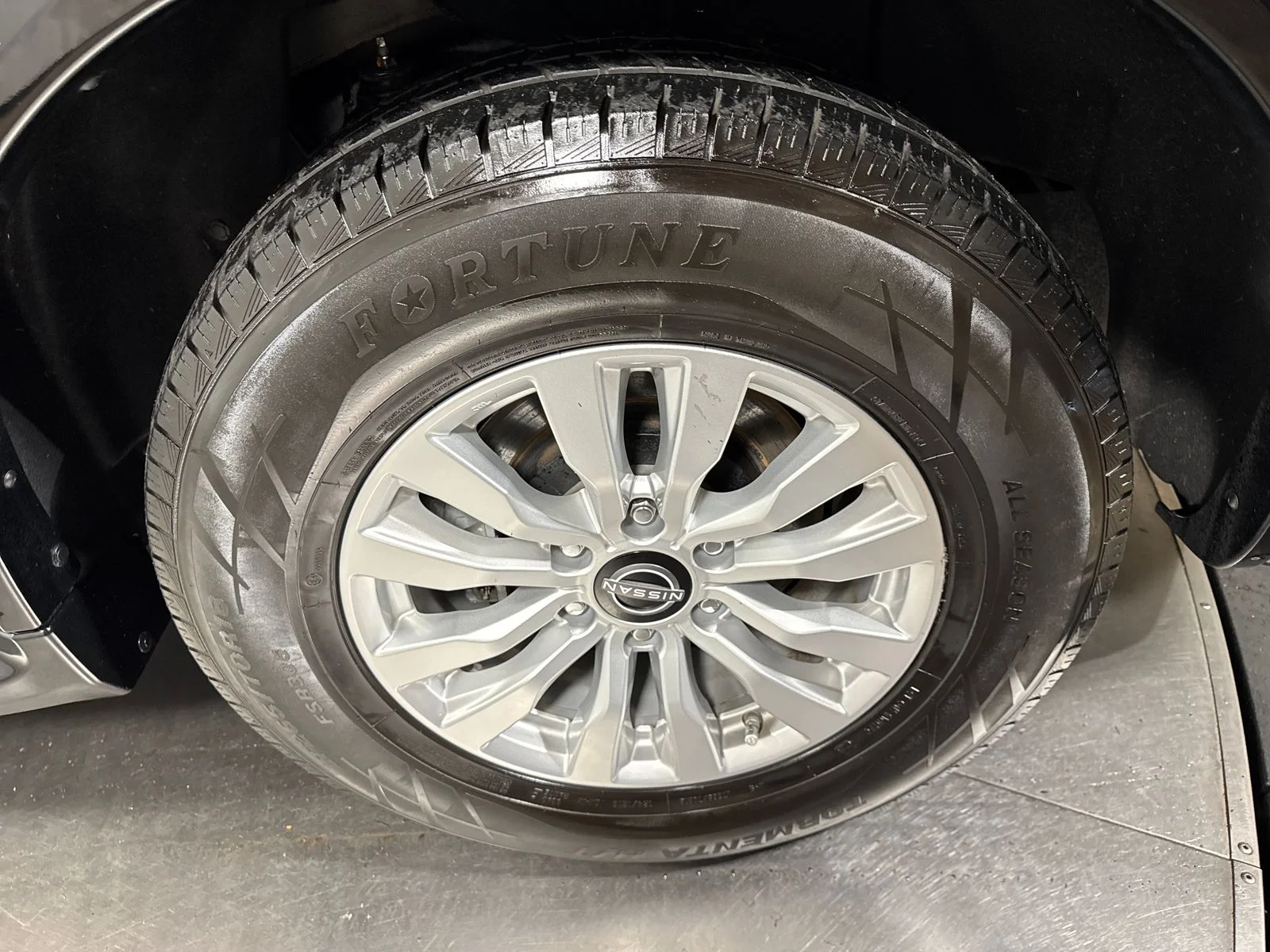 Used 2023 Super Black Nissan SV image 12