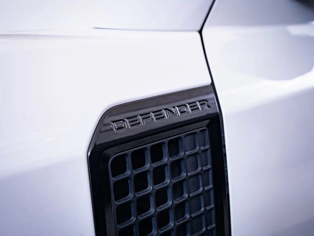 Used 2021 Fuji White Land Rover X-Dynamic HSE image 15