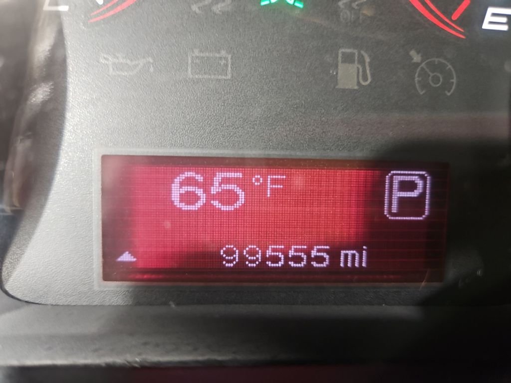 Used 2015 Granite Crystal Metallic Clearcoat Dodge SXT image 16