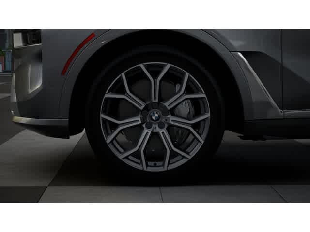 Used 2026 Skyscraper Grey Metallic BMW xDrive40i image 7