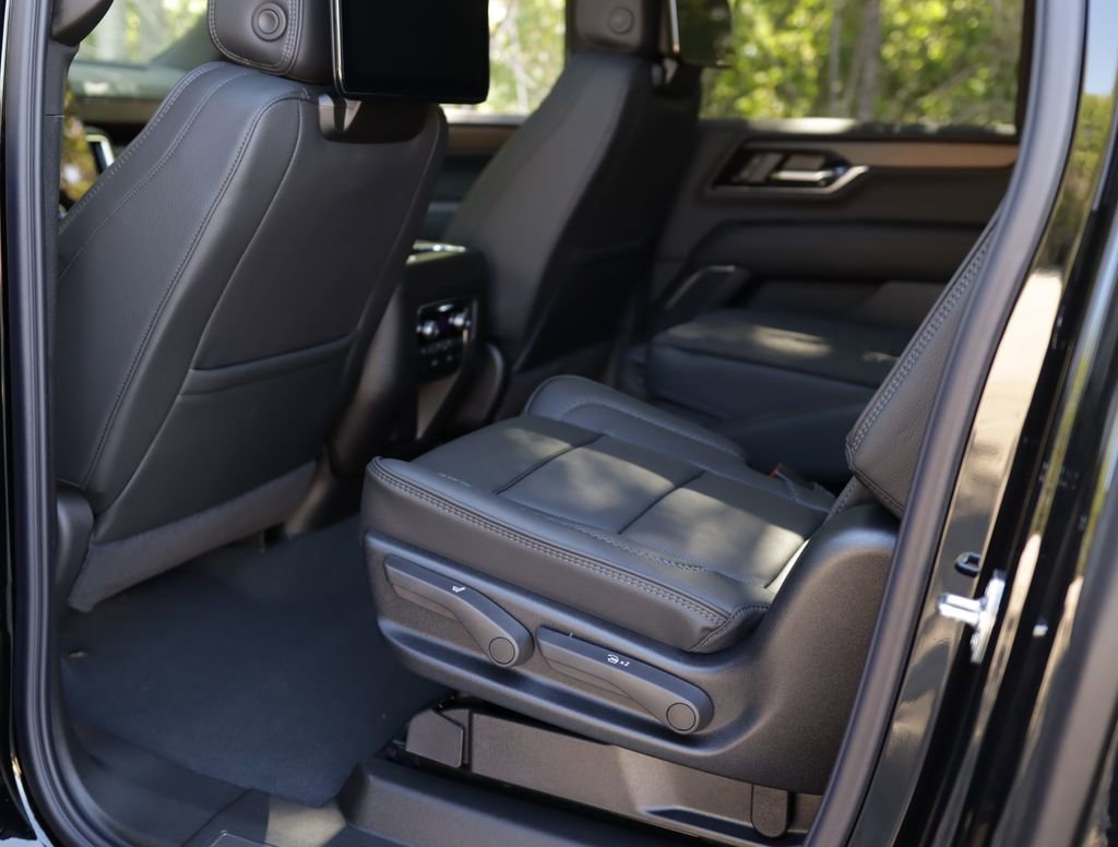 2026 GMC Yukon XL Denali - Photo 31