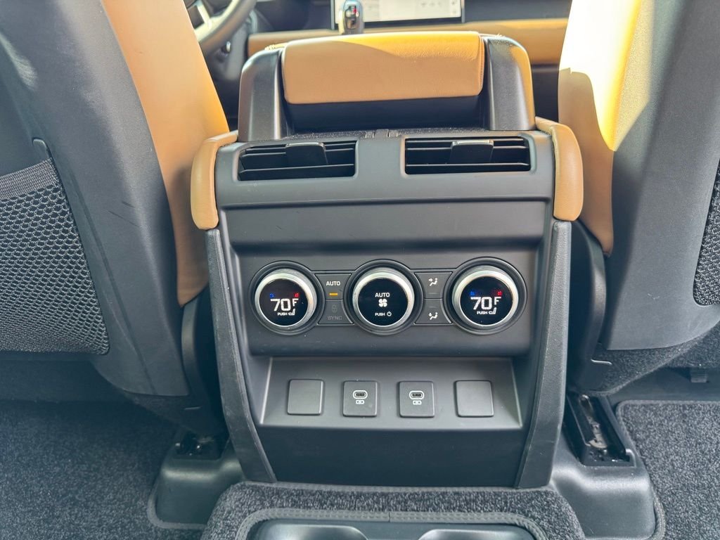 Used 2025 Fuji White Land Rover S image 11