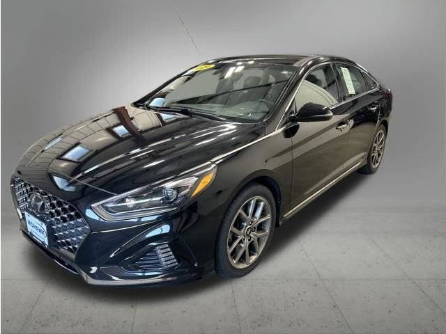 Used 2019 Phantom Black Hyundai Limited image 1