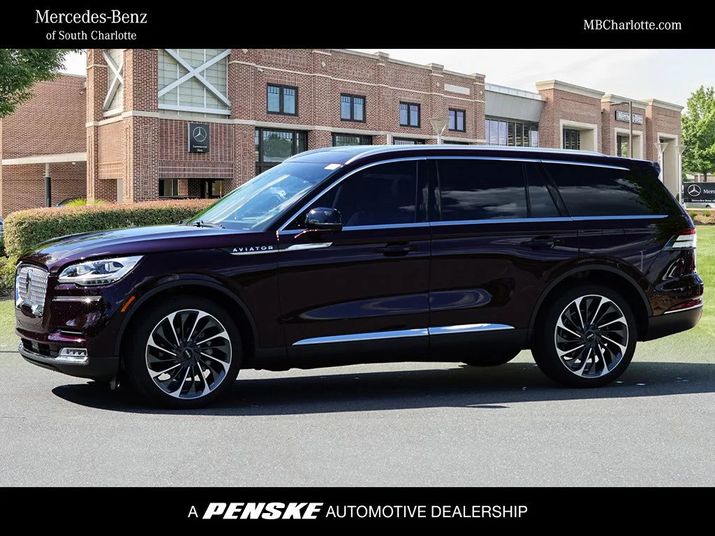2023 Lincoln Aviator Reserve AWD's photo