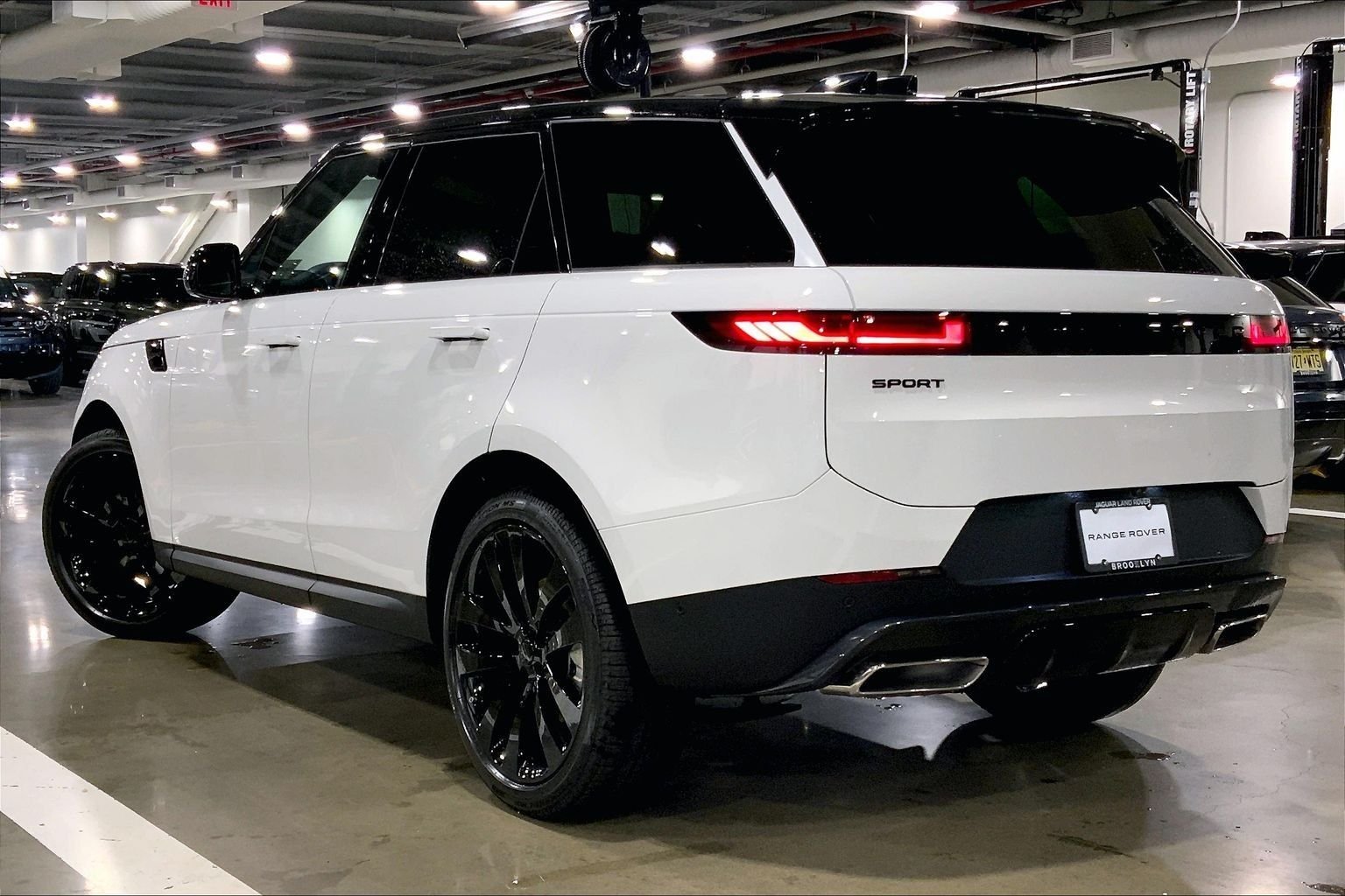 New 2026 Fuji White LAND ROVER SE image 12