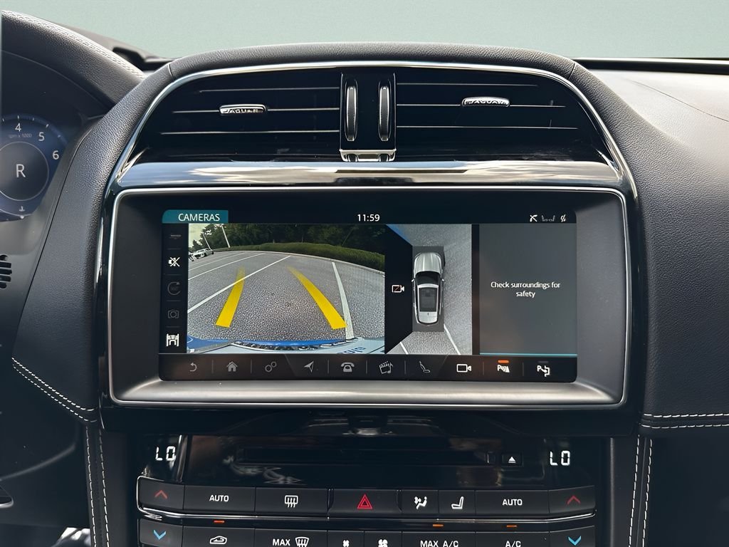Used 2020 Blue Jaguar SVR image 17