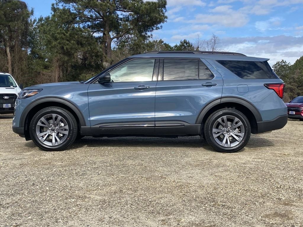 New 2026 Vapor Blue Metallic Ford Active image 5