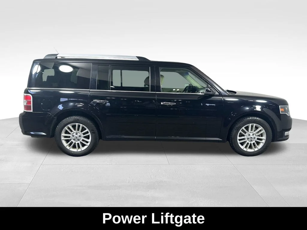 Used 2018 Black Ford SEL image 13