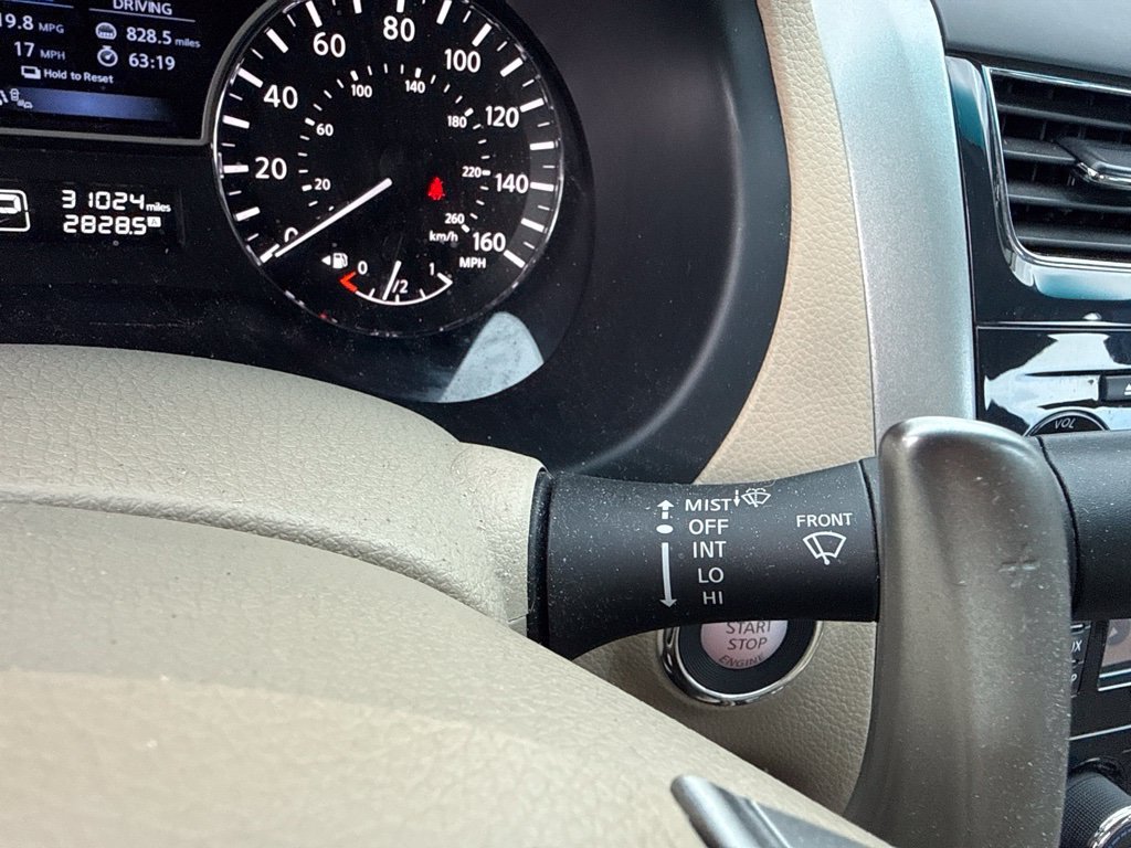 Used 2015 Blue Nissan 3.5 SL image 22