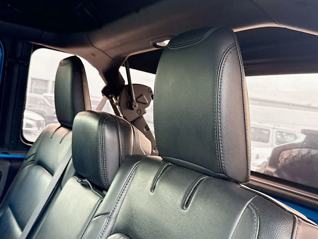 Used 2022 Blue Jeep Unlimited Rubicon image 29