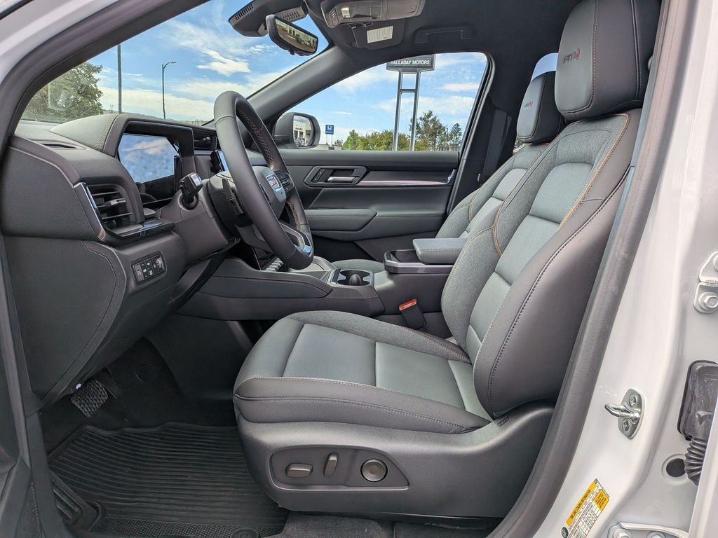 New 2027 Summit White GMC AWD AT4 image 18