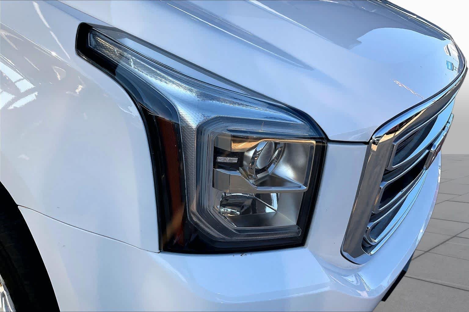 Used 2020 Summit White GMC SLT image 25