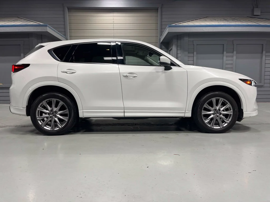 Used 2024 White Metallic Mazda 2.5 S Premium Plus Package image 8