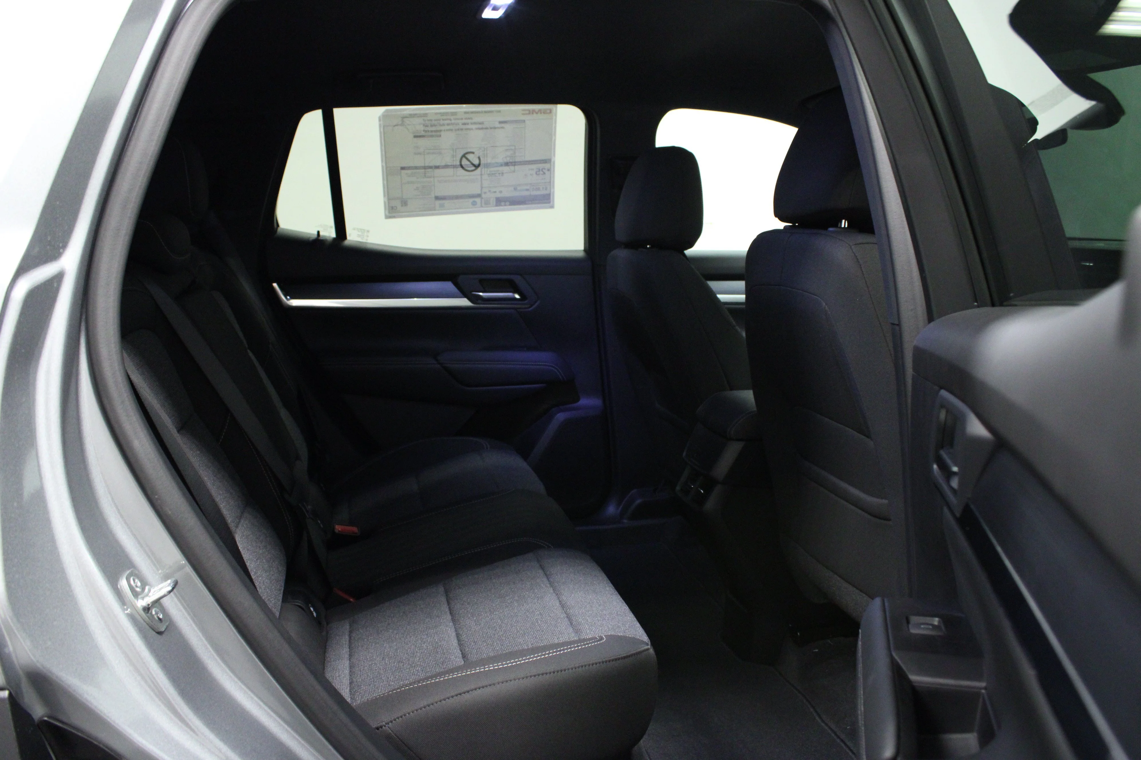 New 2027 Sterling Metallic GMC AWD Elevation image 15