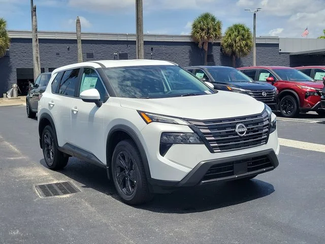 New 2026 Everest White Pearl TriCoat Nissan SV image 3
