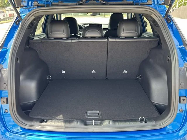 New 2026 Blue Jeep Latitude image 9