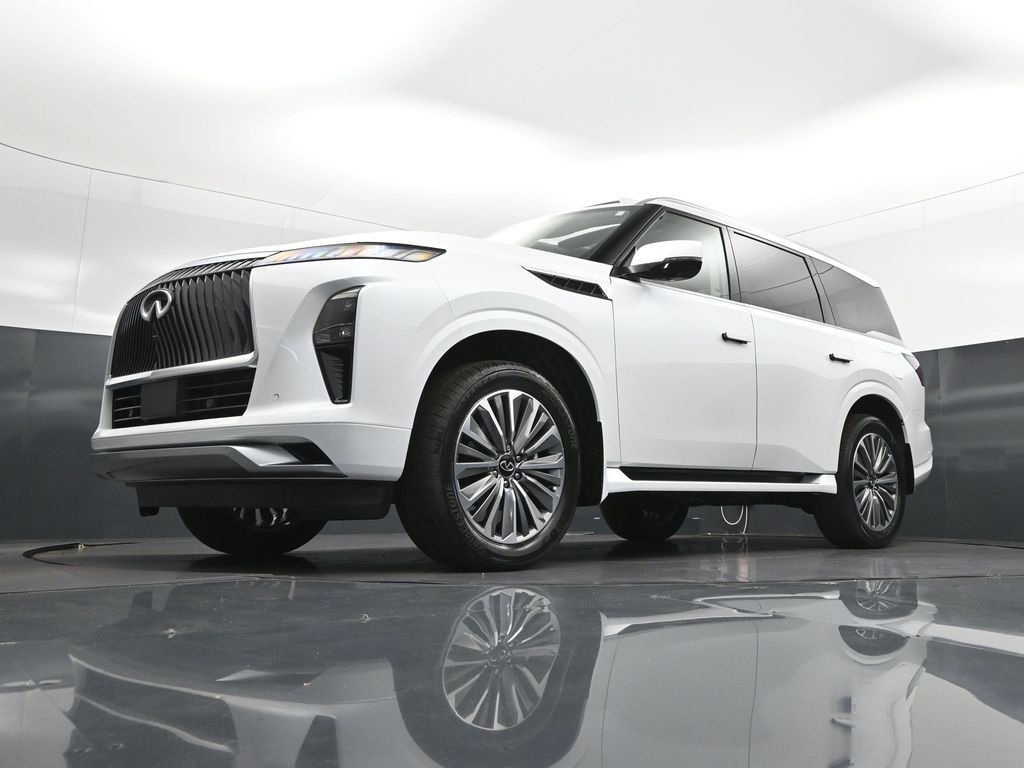 New 2026 RADIANT WHITE INFINITI Luxe 2WD image 39