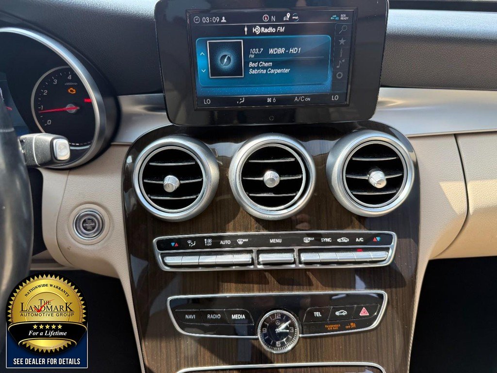 Used 2019 designo Diamond White Metallic Mercedes-Benz C 300 4MATIC® Sedan image 18