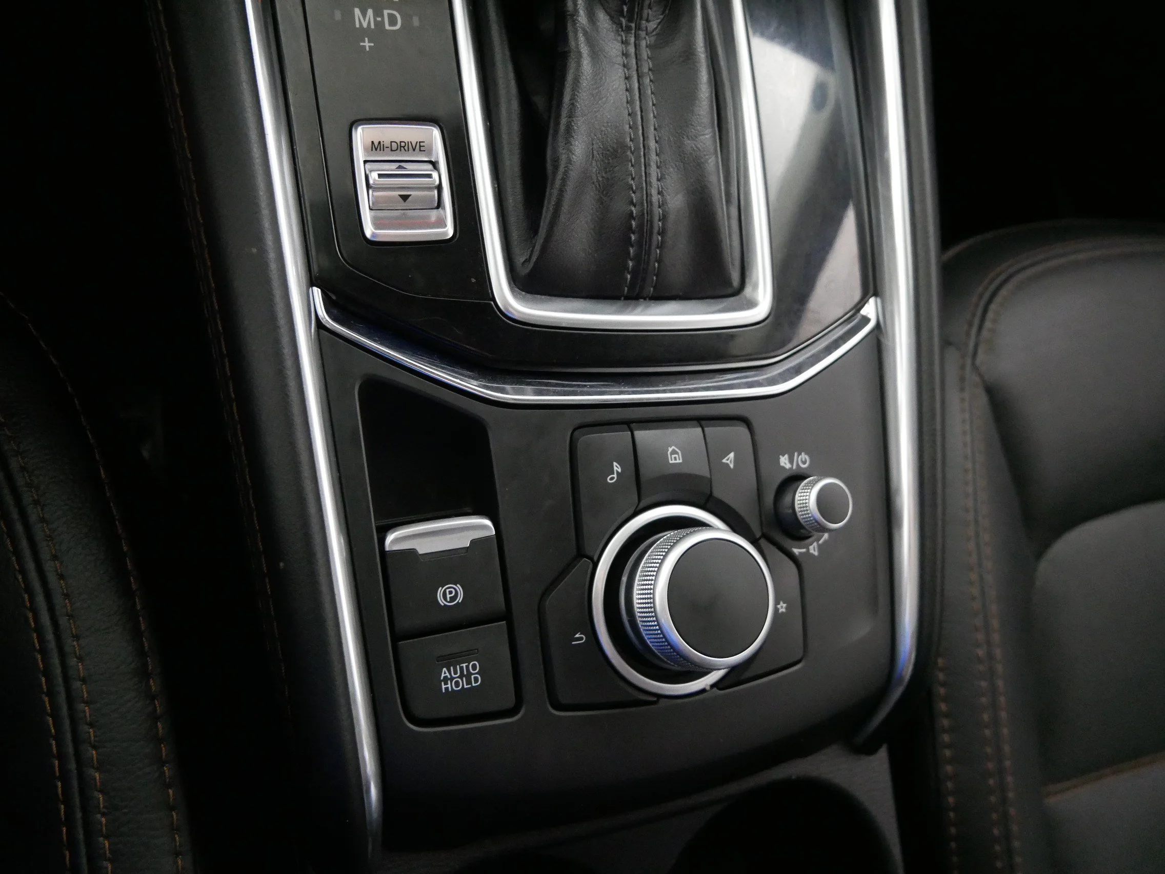 Used 2023 Rhodium White Metallic Mazda 2.5 S Premium Package image 31