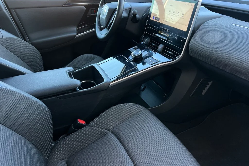Certified Used 2023 Silver Toyota XLE image 19