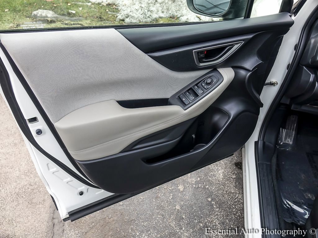 2022 SUBARU FORESTER - Image 18