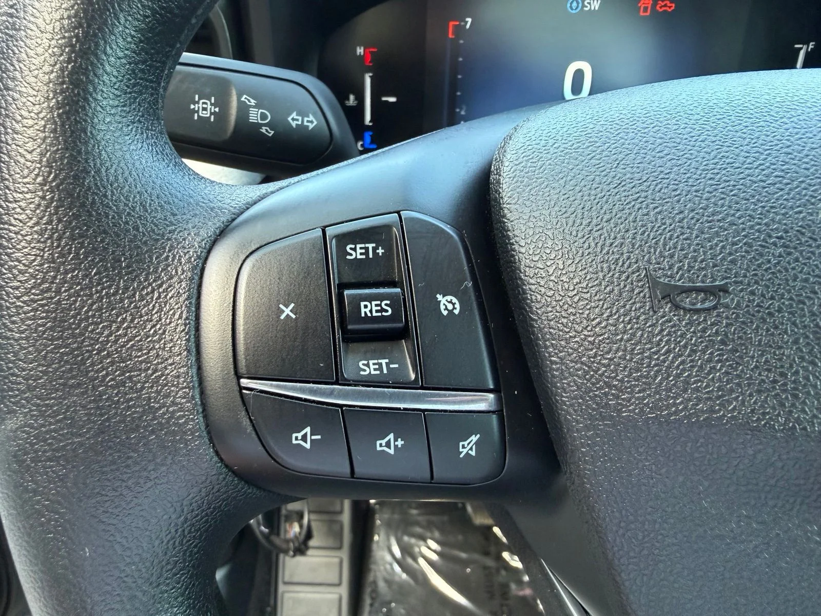 Used 2025 Gray Ford XLT image 17