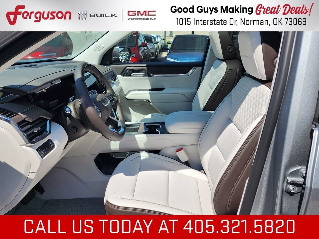 2026 GMC Acadia Denali - Photo 15