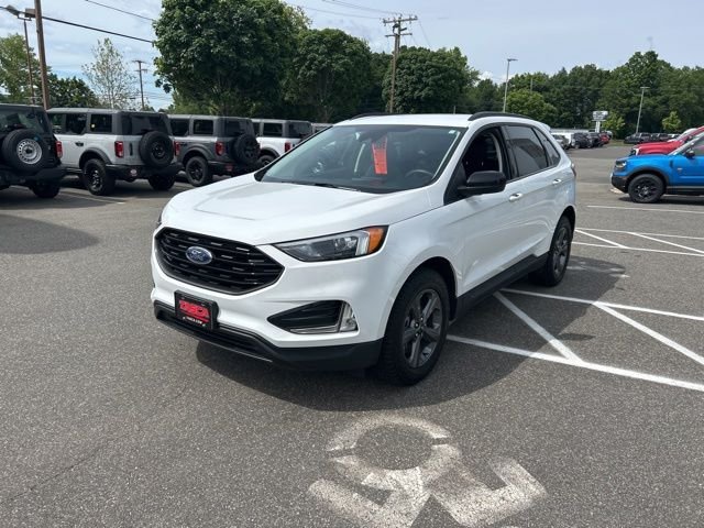 Used 2024 White Ford SEL image 3