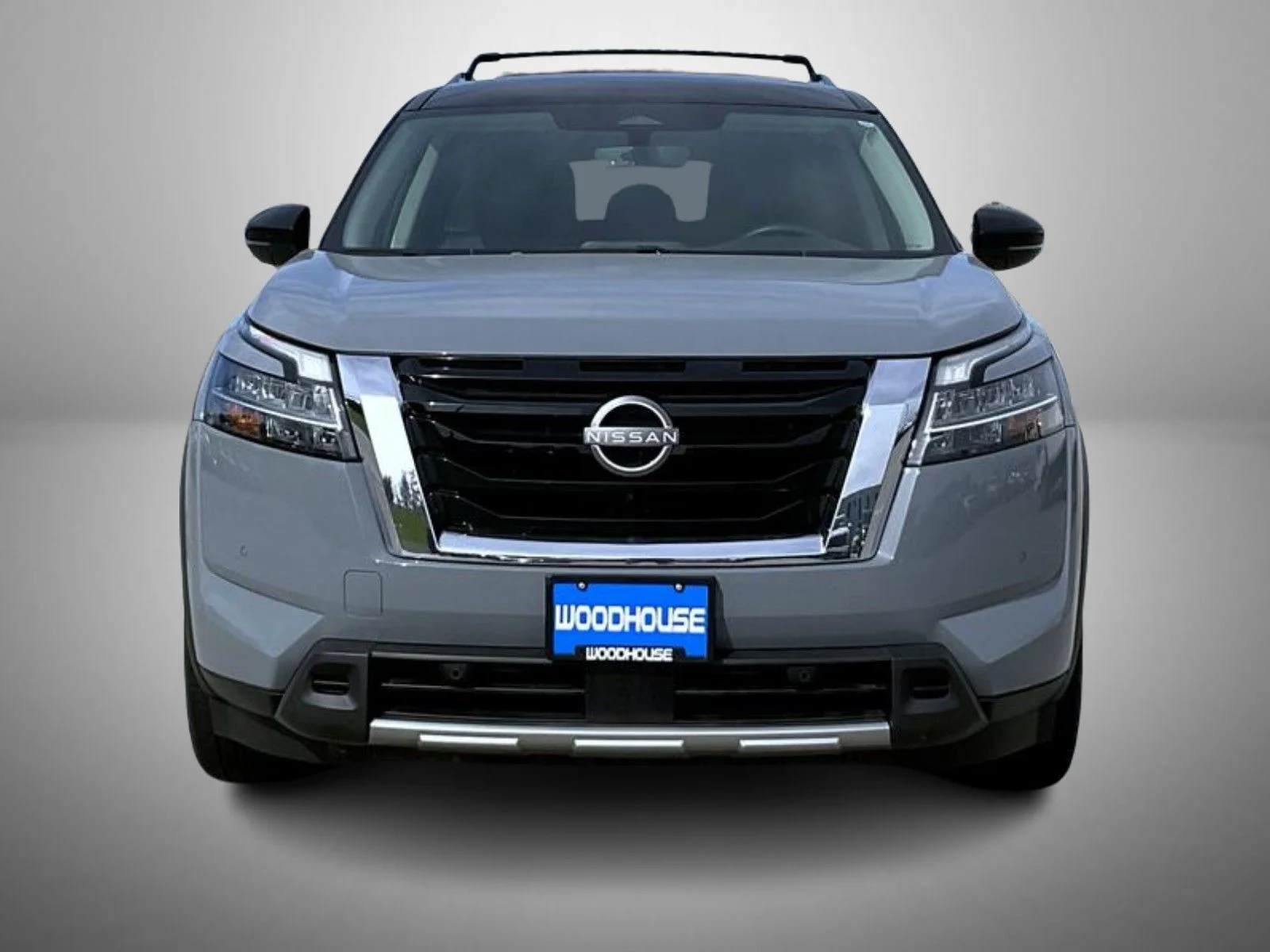 Used 2023 Gray Nissan SL image 2