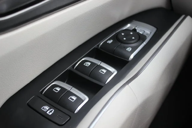 Used 2021 Black Kia S image 18