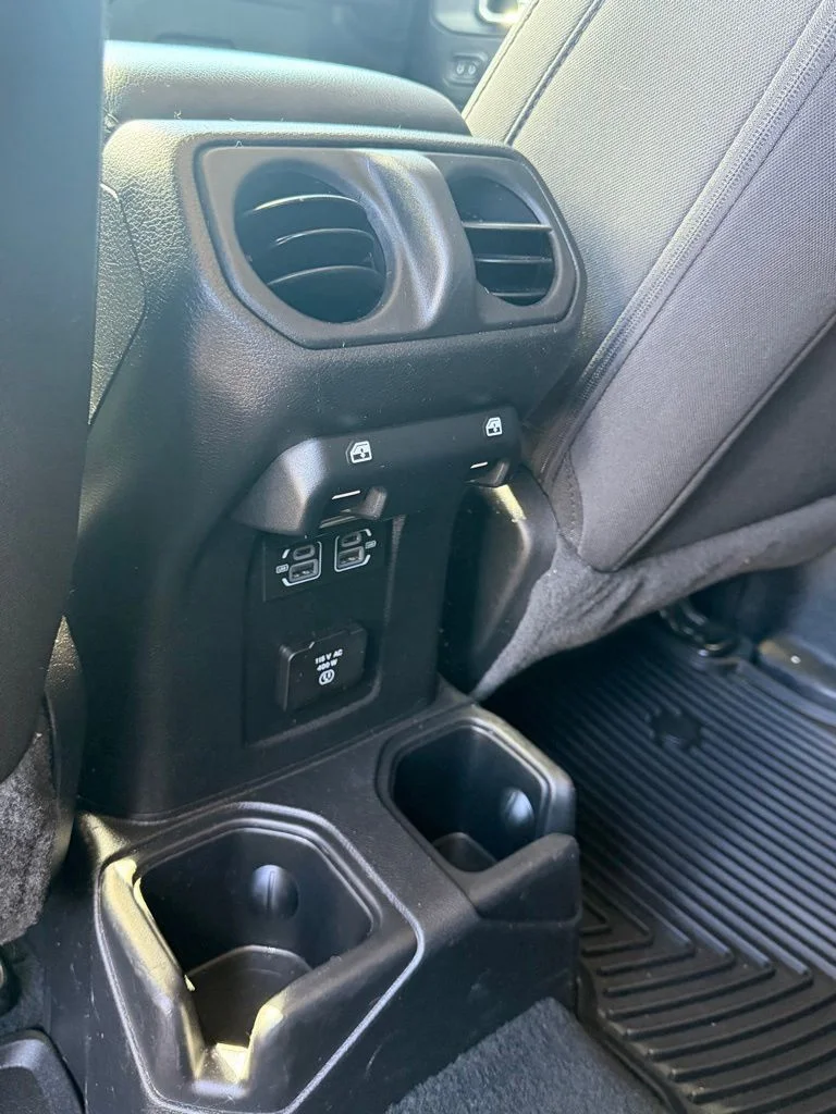 Used 2023 Black Clearcoat Jeep Overland image 12