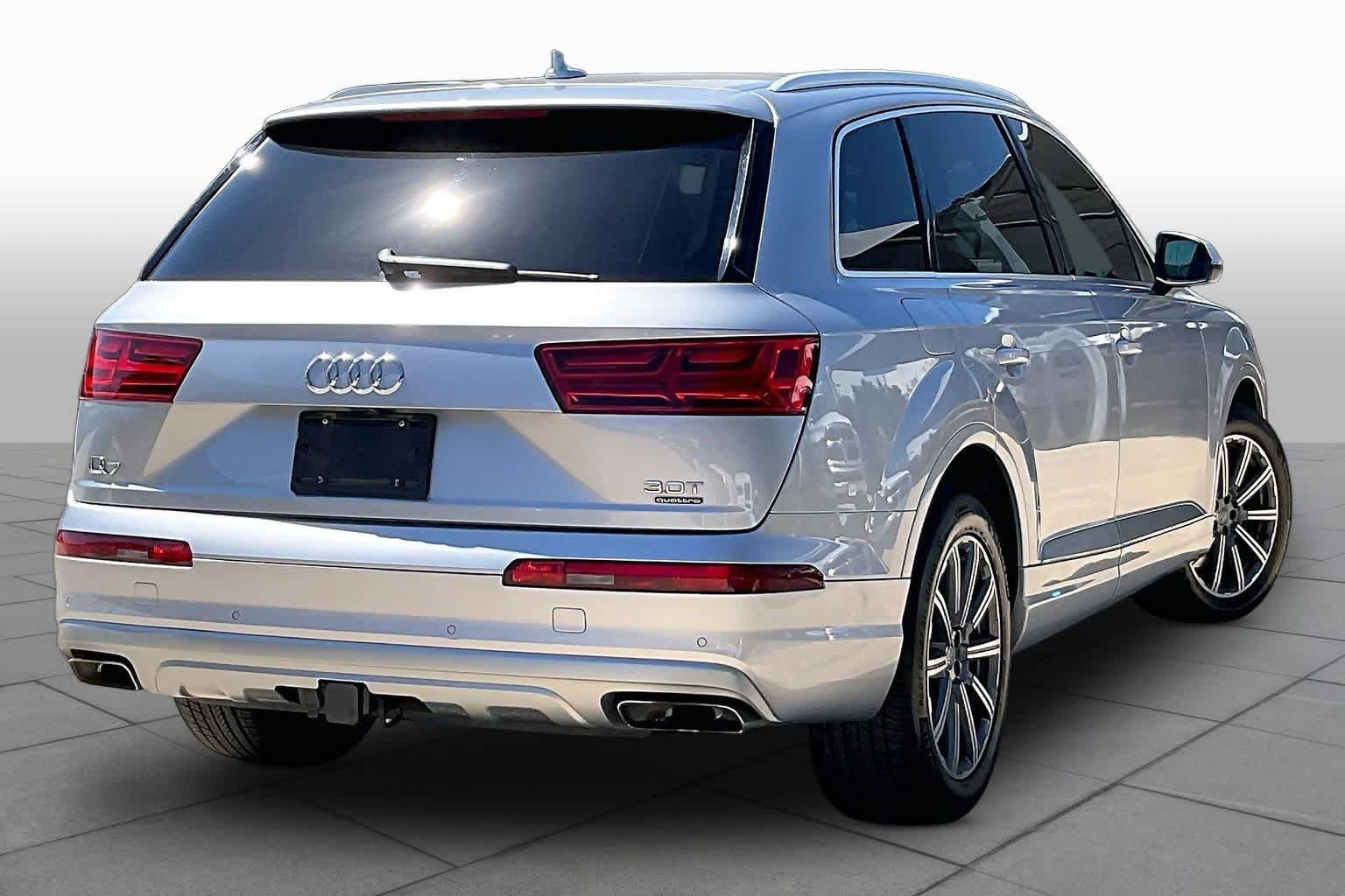 Used 2018 Florett Silver Metallic Audi Prestige image 13