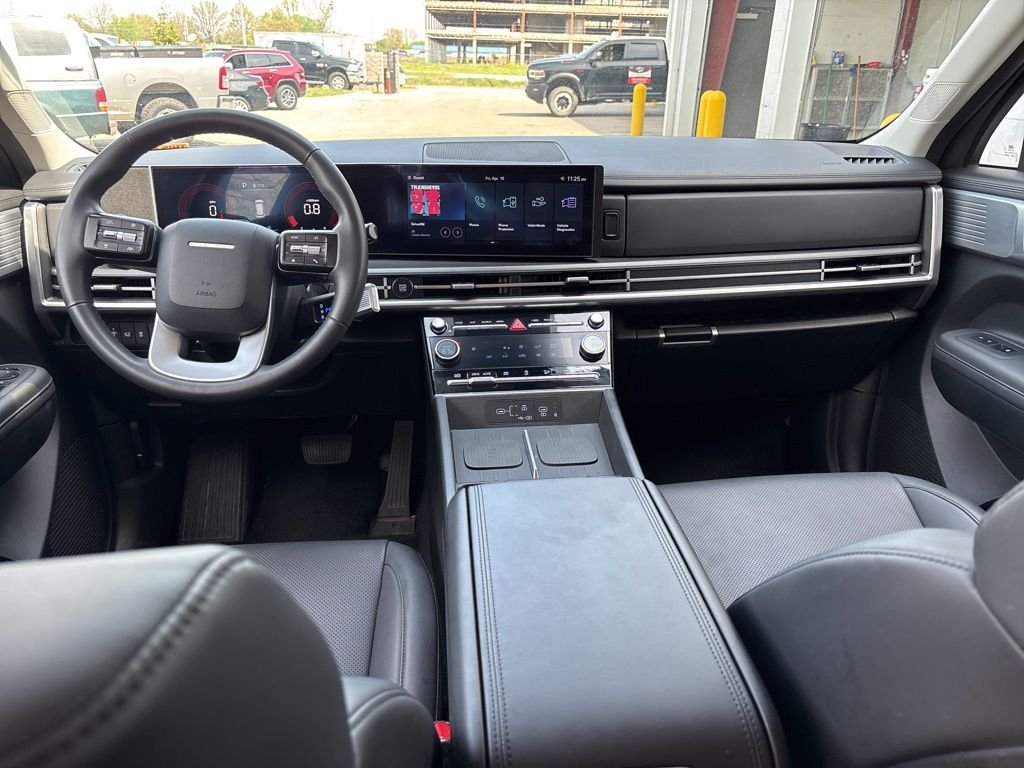 Used 2025 Gray Hyundai SEL image 20