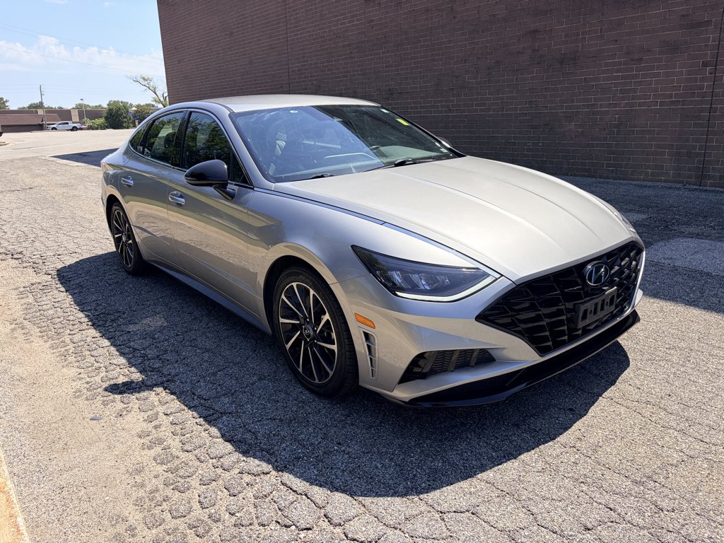 Used 2020 Shimmering Silver Pearl Hyundai SEL Plus image 7
