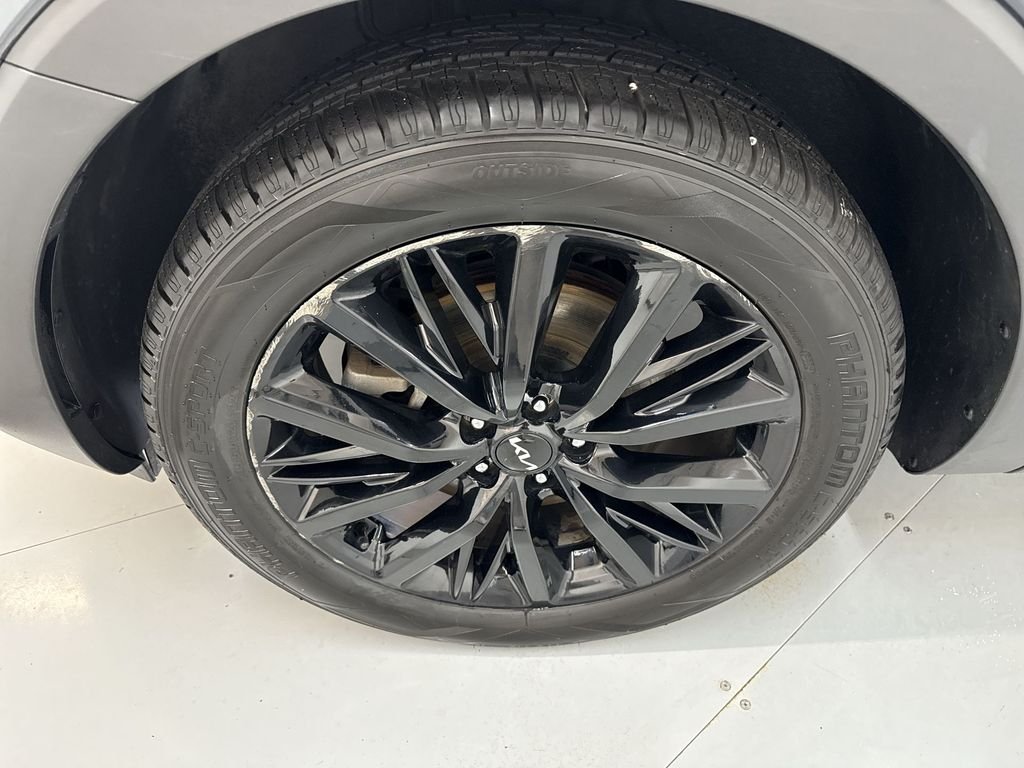 Used 2022 Grey Kia SX image 35
