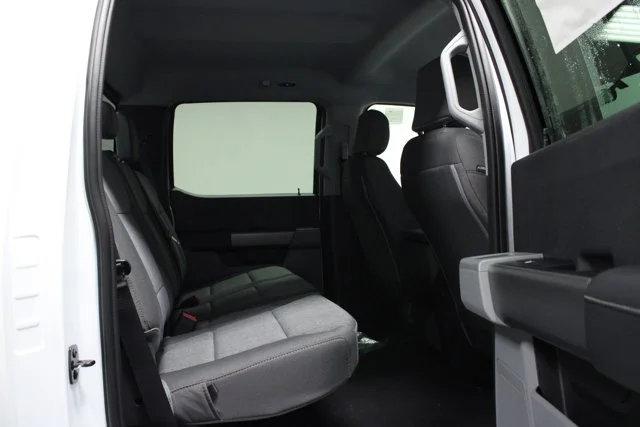 New 2026 Oxford White Ford F-250® XL image 35
