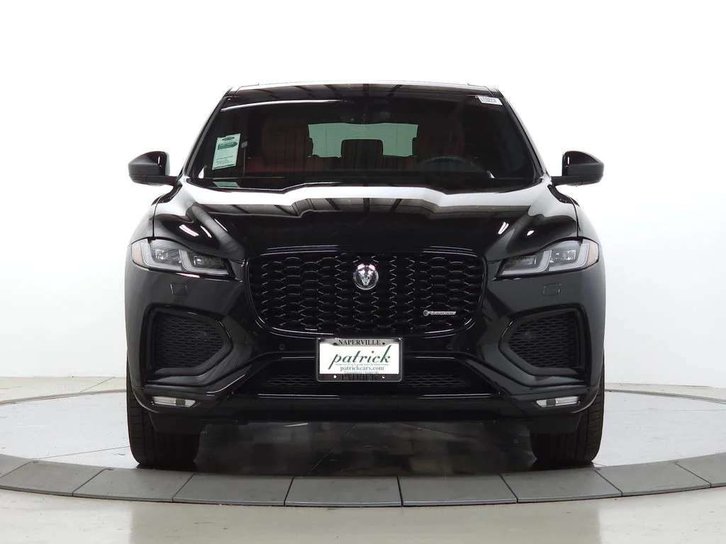 Used 2025 Black Jaguar P400 R-Dynamic S image 13