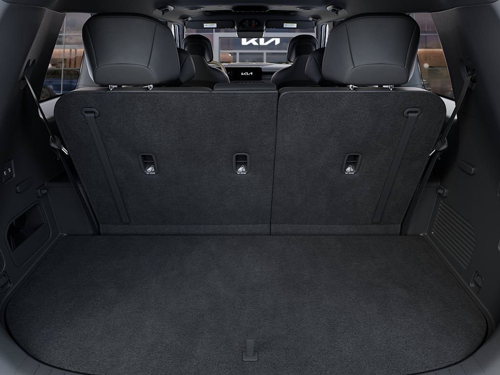 New 2027 Ivory Silver Kia EX image 19