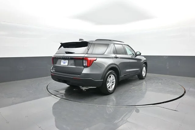 New 2026 Gray Ford Active image 7